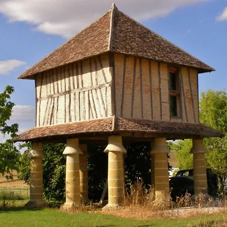 French Holiday In With Terrace And Country Views * Grézels
